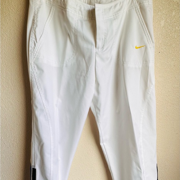 Nike Women's Cropped Pants Size Medium White With Bottom Stripes Capris - Picture 2 of 15